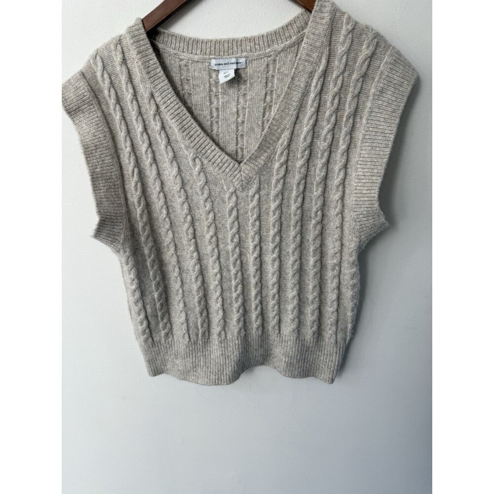 Cupcakes and Cashmere Cable Knit Sweater Vest Womens Small Preppy Academia